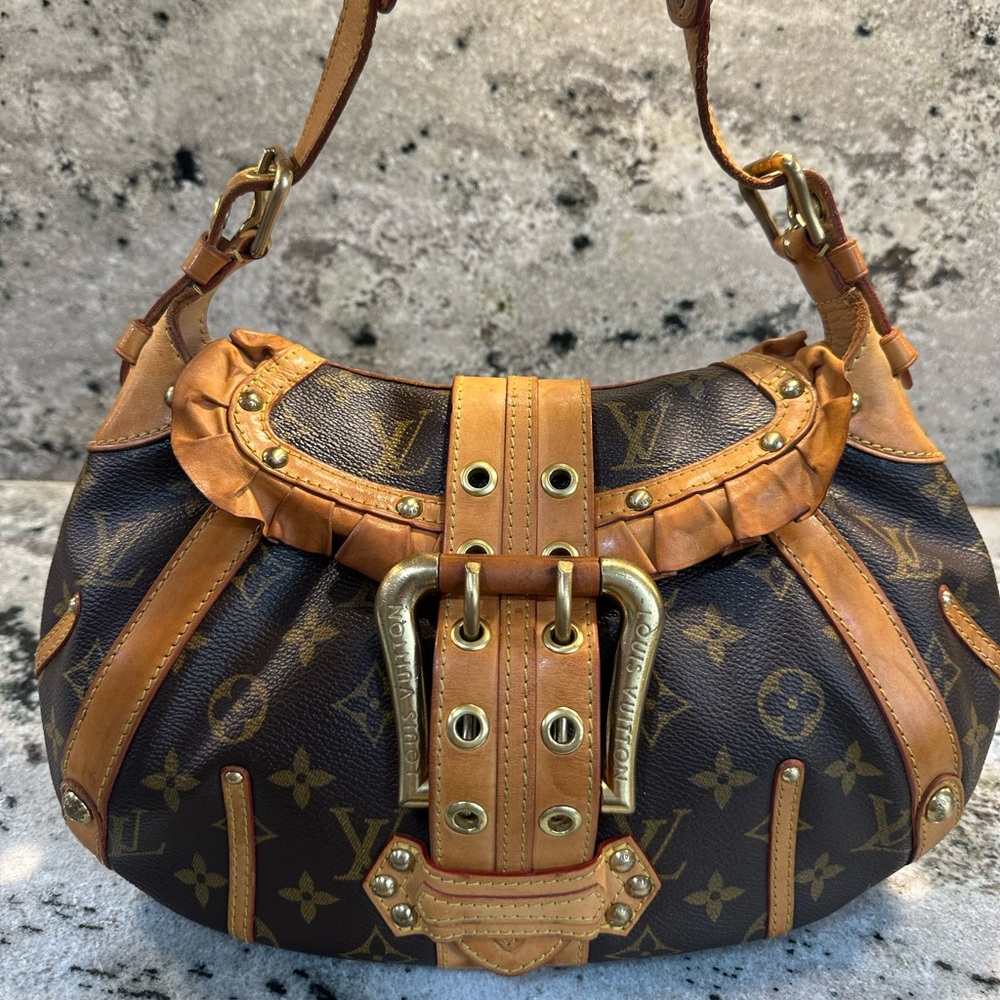 ✅ Authentic Louis Vuitton Brown and Tan Women's Bag